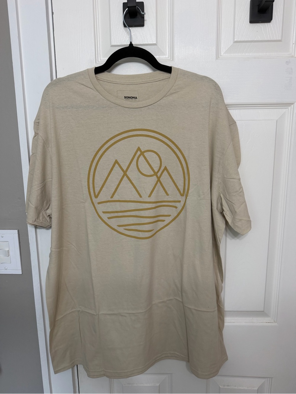 Sonoma Men's Beige Graphic Tee - Mountain Logo 2XL